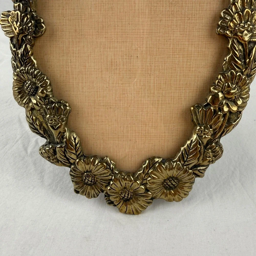 Vintage Brass Sunflower Oval Picture Frame Ornate Floral Gold Tone 5x7 Tabletop